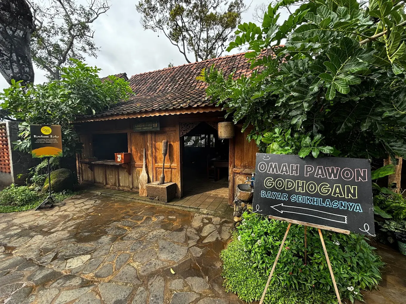 pemandang sekilas kandang ingkung semarang